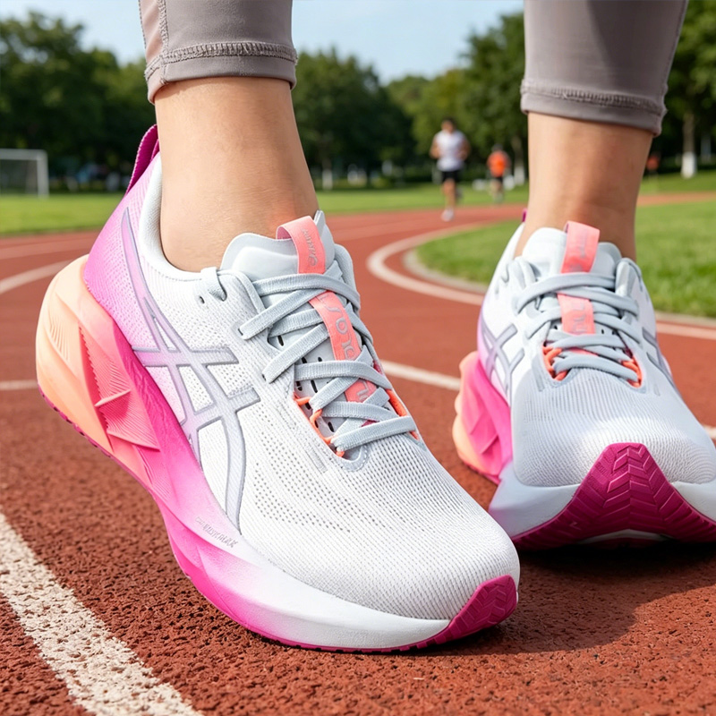 Sepatu Lari Wanita Asics Mid-T - Table Tennis Shoes Asics ulasan dan harga